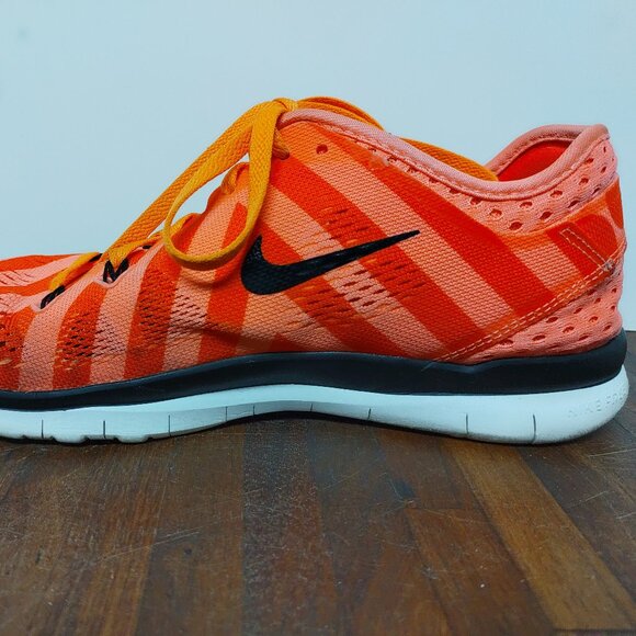 Nike Free 5.0 TR Fit 4 Lava Glow Women's Size 9 704695-602 Red Polka Dot - Picture 7 of 10
